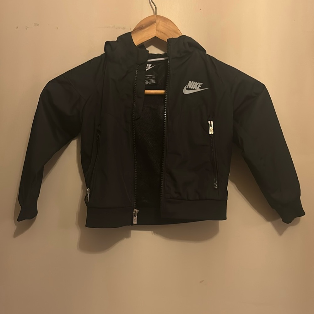 Nike wind breaker toddler